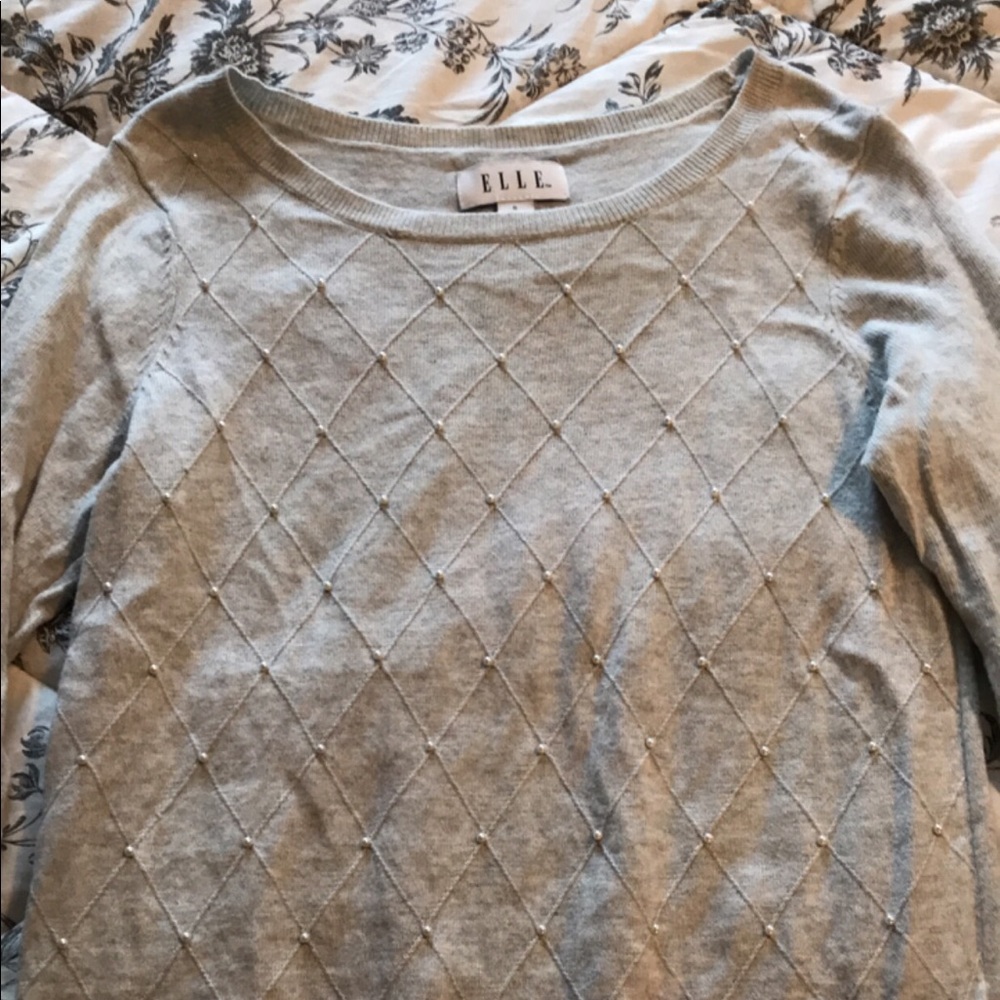 Elle sweater
